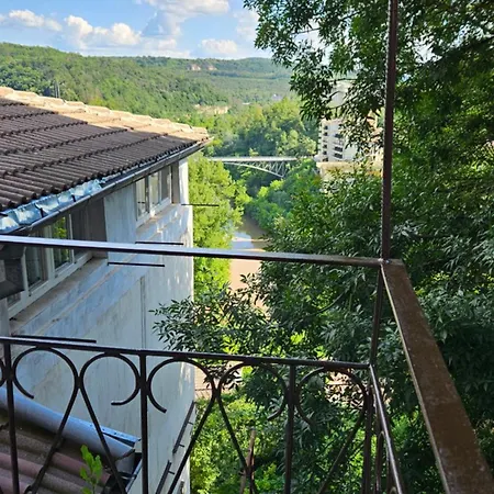 сотирови