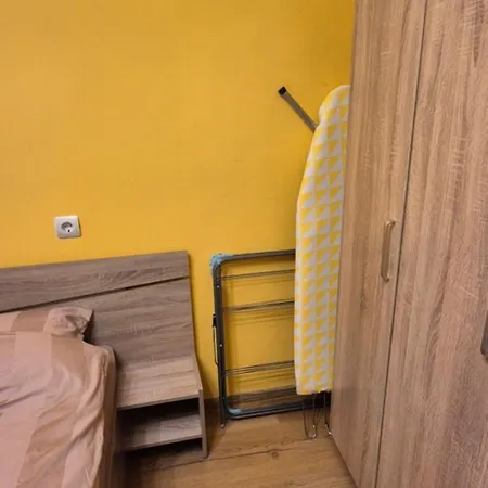 сотирови Apartamento *